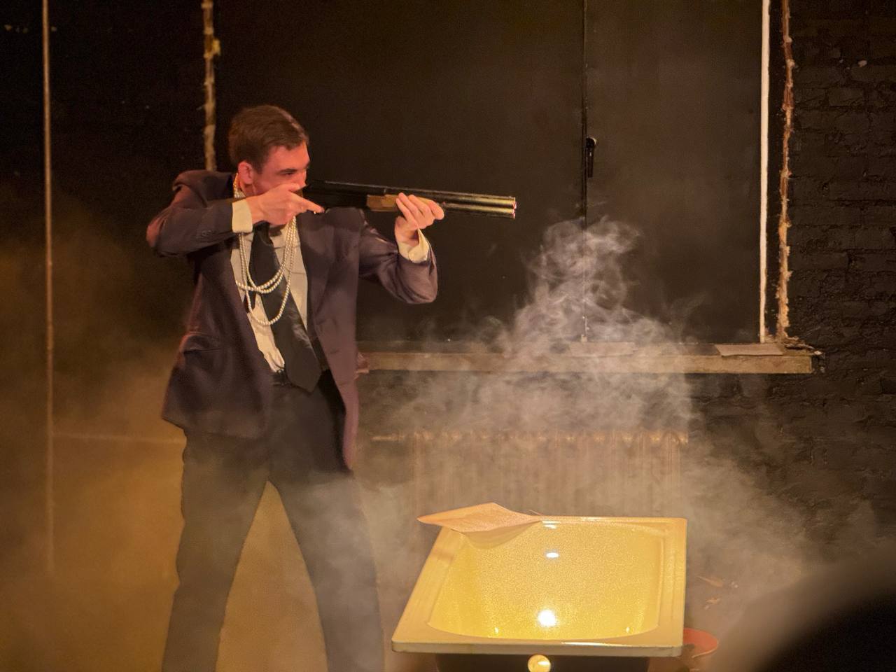 Показы эскизов спектаклей в рамках лаборатории «Ультра.Драма»