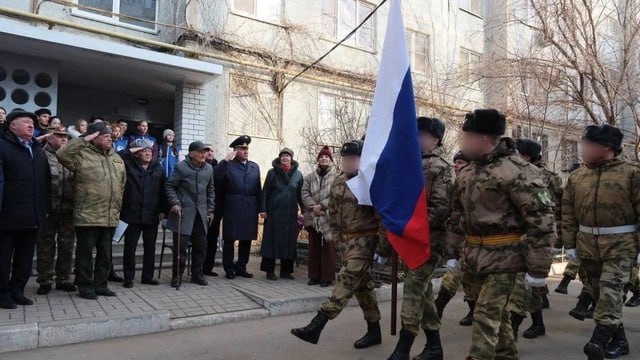 Парад в День Победы в Сталинградской битве