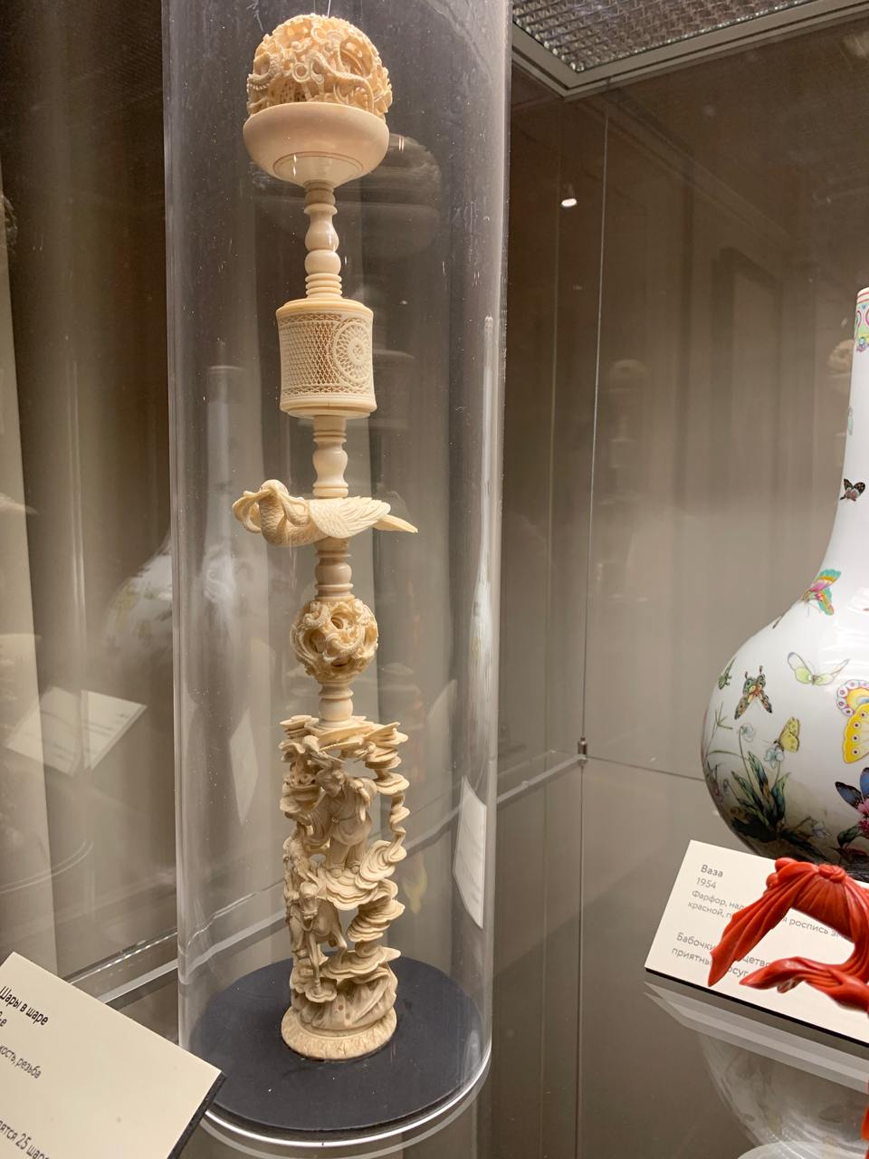 Выставки «Хорошо, что Вы зеленый…» и «Пусть расцветают все цветы»