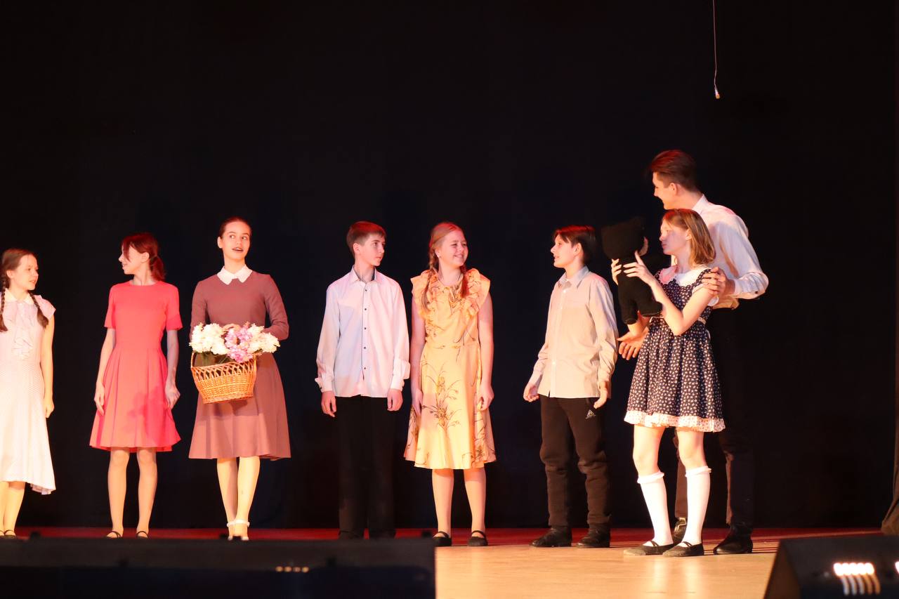 Литературно-драматический спектакль «Василёк»