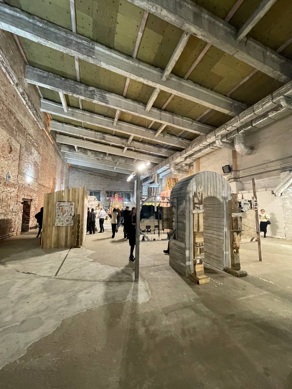 Сказка. Сон — персональная выставка Грехта на Заводе Разина