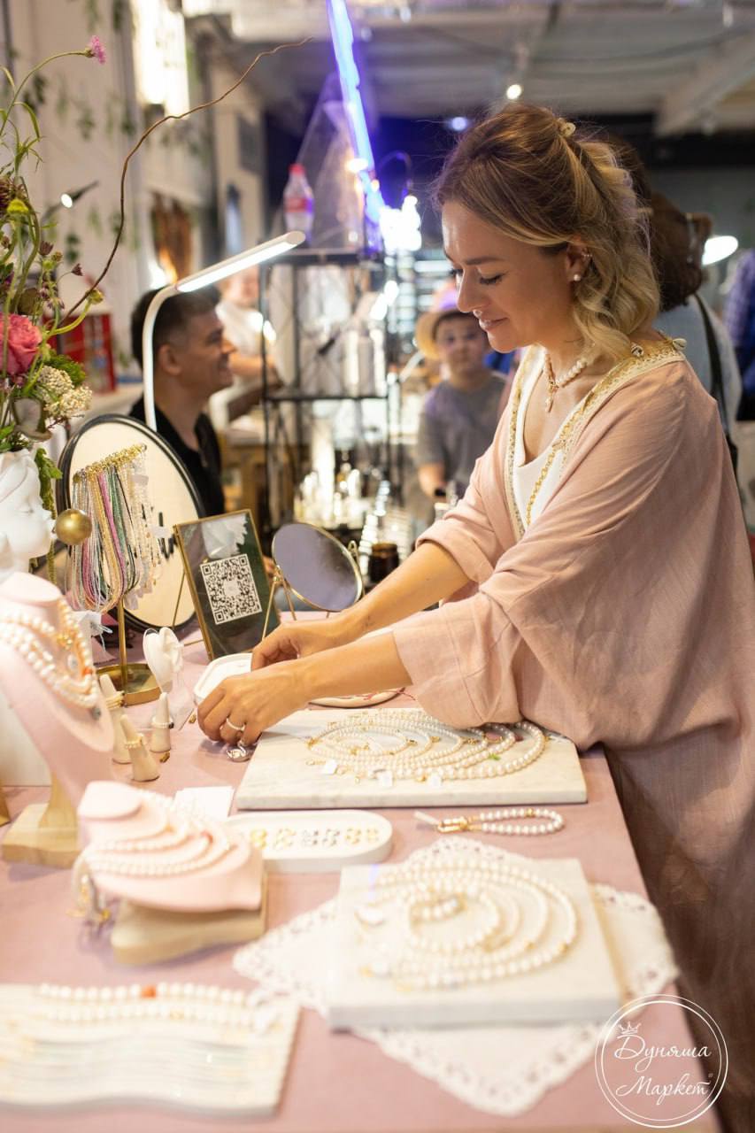 Легендарная ярмарка российских дизайнеров «Дуняша Маркет»