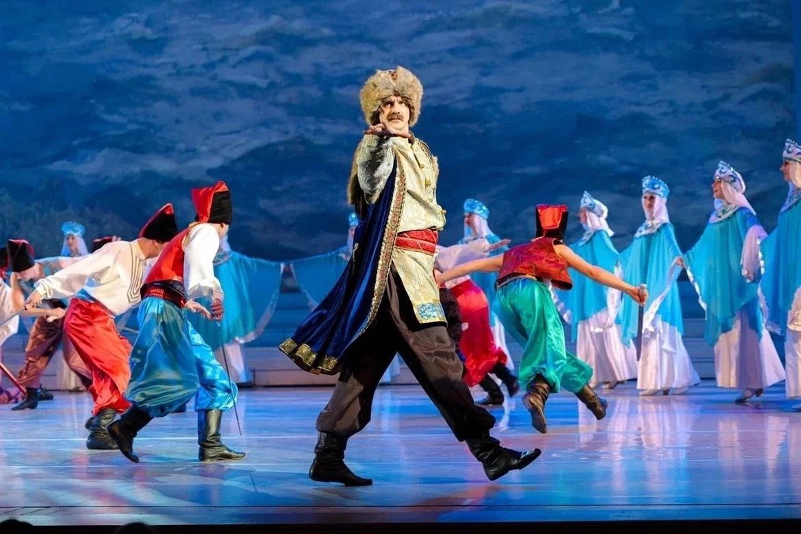 Хореографический спектакль «Суриков. Эксперимент» от ансамбля танца "Енисейские Зори" им. Г. М. Петухова