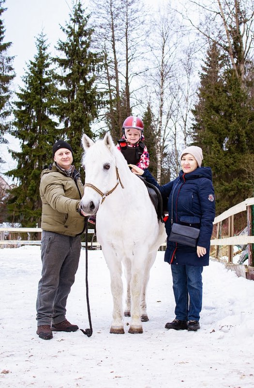 В гости к хаски: Лапы, уши и хвосты + фотосессия в лесу