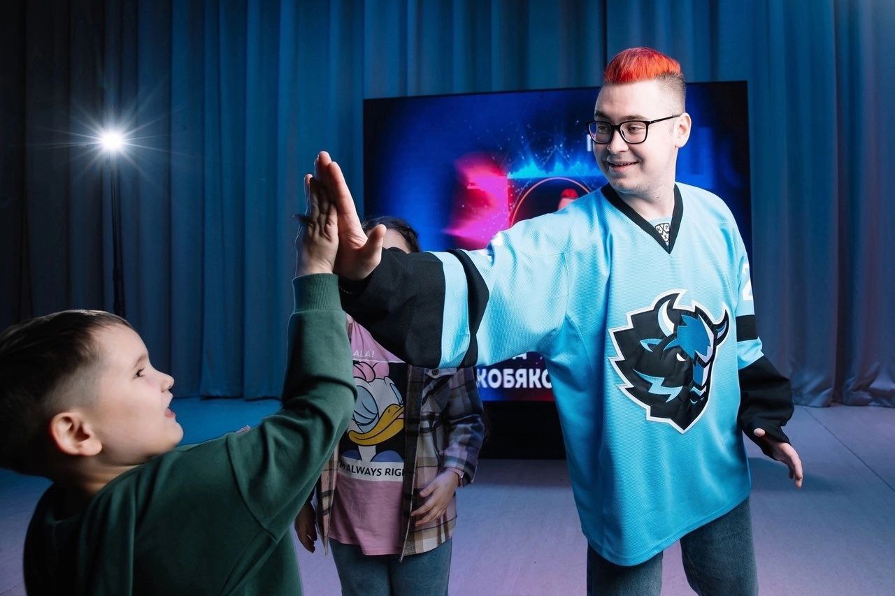 Шоу Влада Кобякова