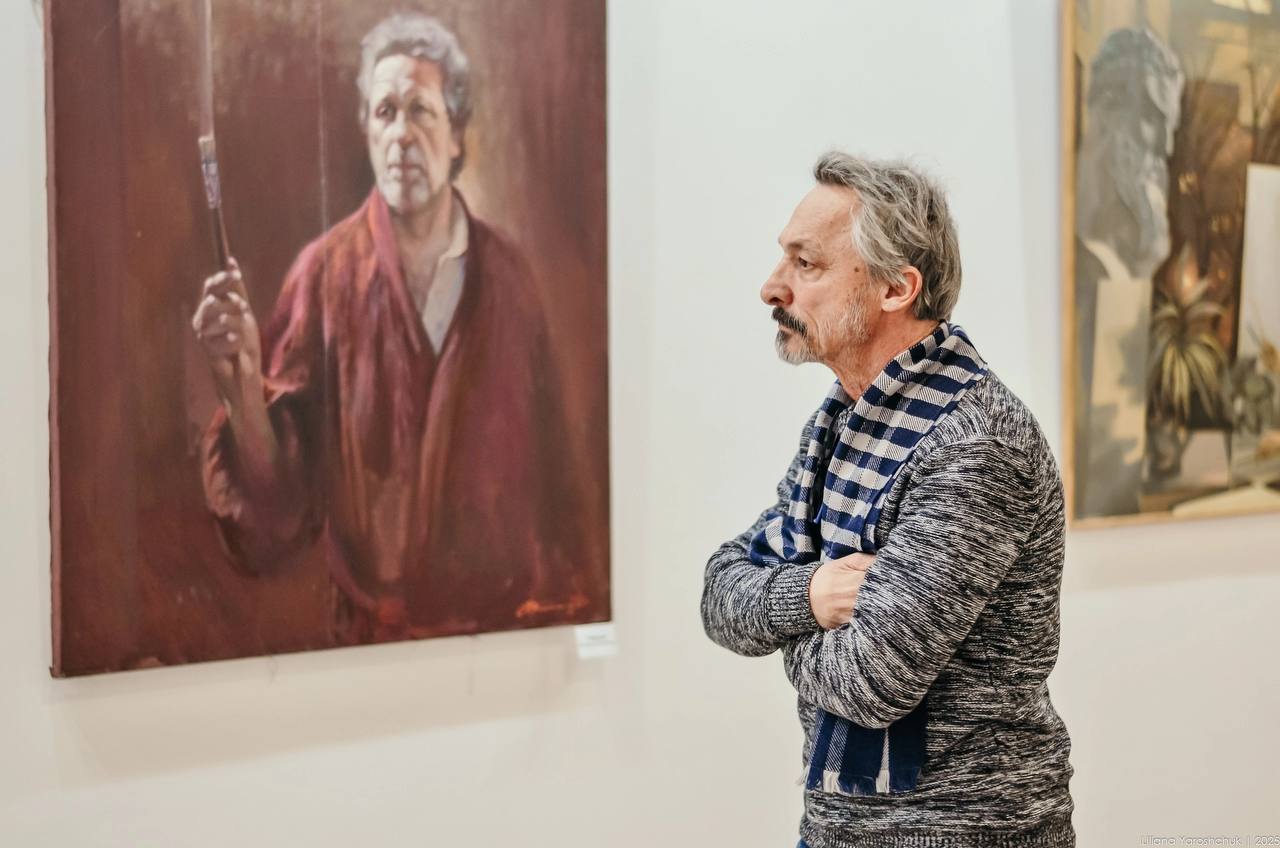 Выставка автопортретов «Два взгляда»