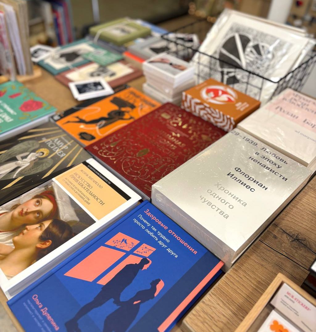 Любовь в книгах: литературная романтика от «Буквально»