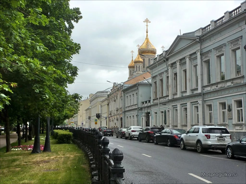 ПЕШЕХОДНАЯ ЭКСКУРСИЯ РОЖДЕСТВЕНСКИЙ БУЛЬВАР