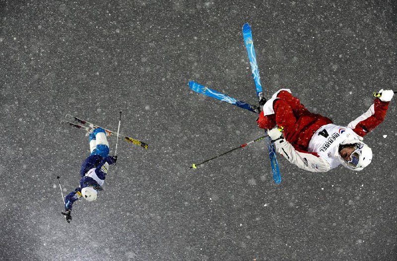 Зрелищные соревнования по лыжному фристайлу