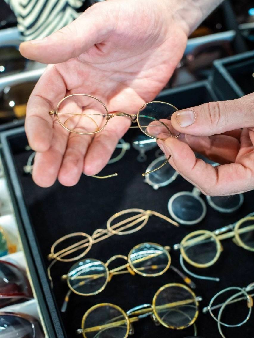 Масштабный блошиный рынок