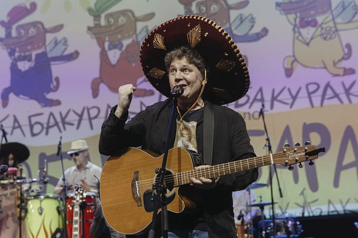 ПЕСНИ ИЗ "СМЕШАРИКОВ" И "ЛЕТАЮЩИХ ЗВЕРЕЙ". Весенний концерт