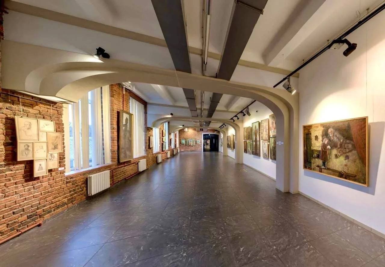 Новые бесплатные выставки в "Армузе"