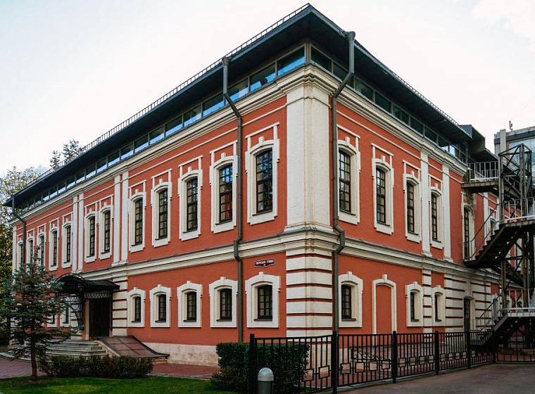 Университетский городок. Альма-матер на Моховой