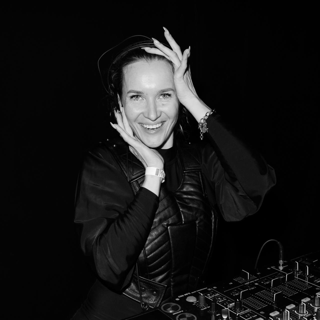 Базовое Техно. Лайн-ап золотого танцпола