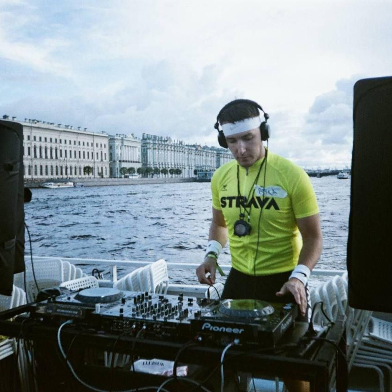 Базовое Техно. Лайн-ап золотого танцпола