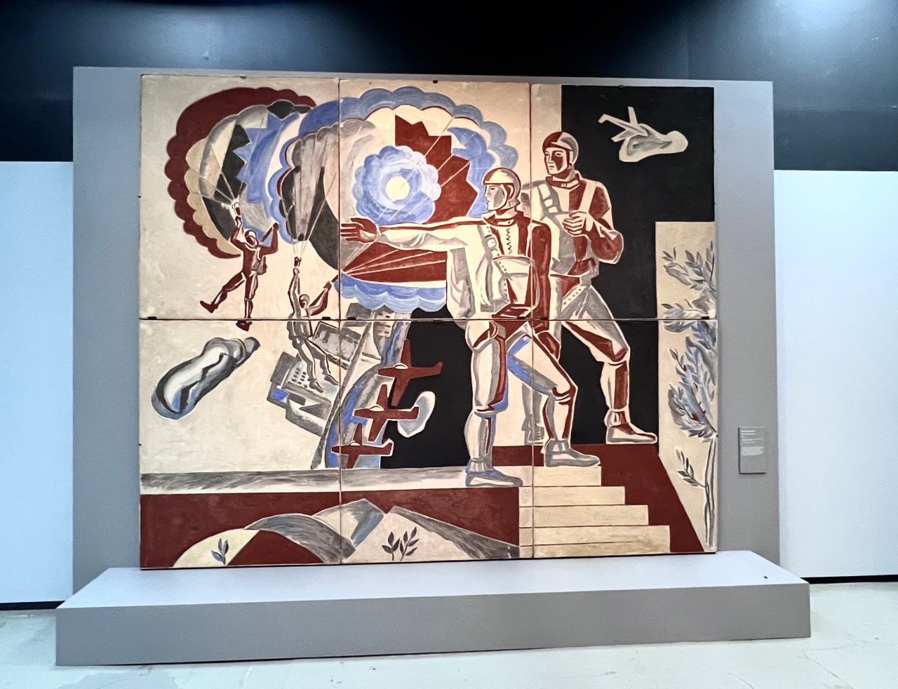 Выставка-исследование «Искусство в масштабе. Монументальная живопись Москвы»