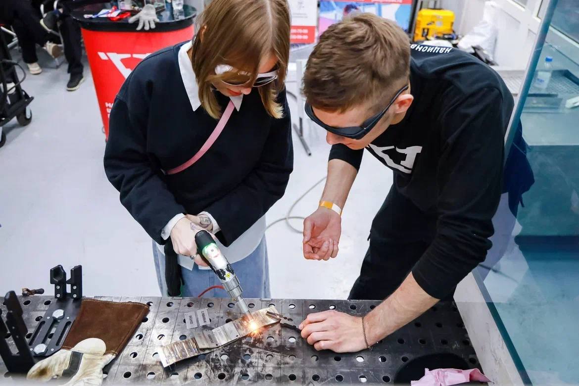 Масштабный форум колледжей с VR-технологиями и встречами с олимпийскими чемпионами