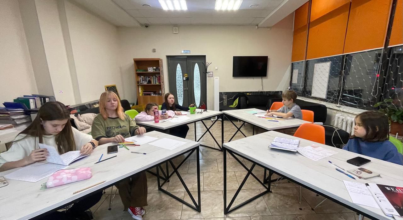 Интеллектуальная игра на тему «Сергей Михалков - поэт и журналист»