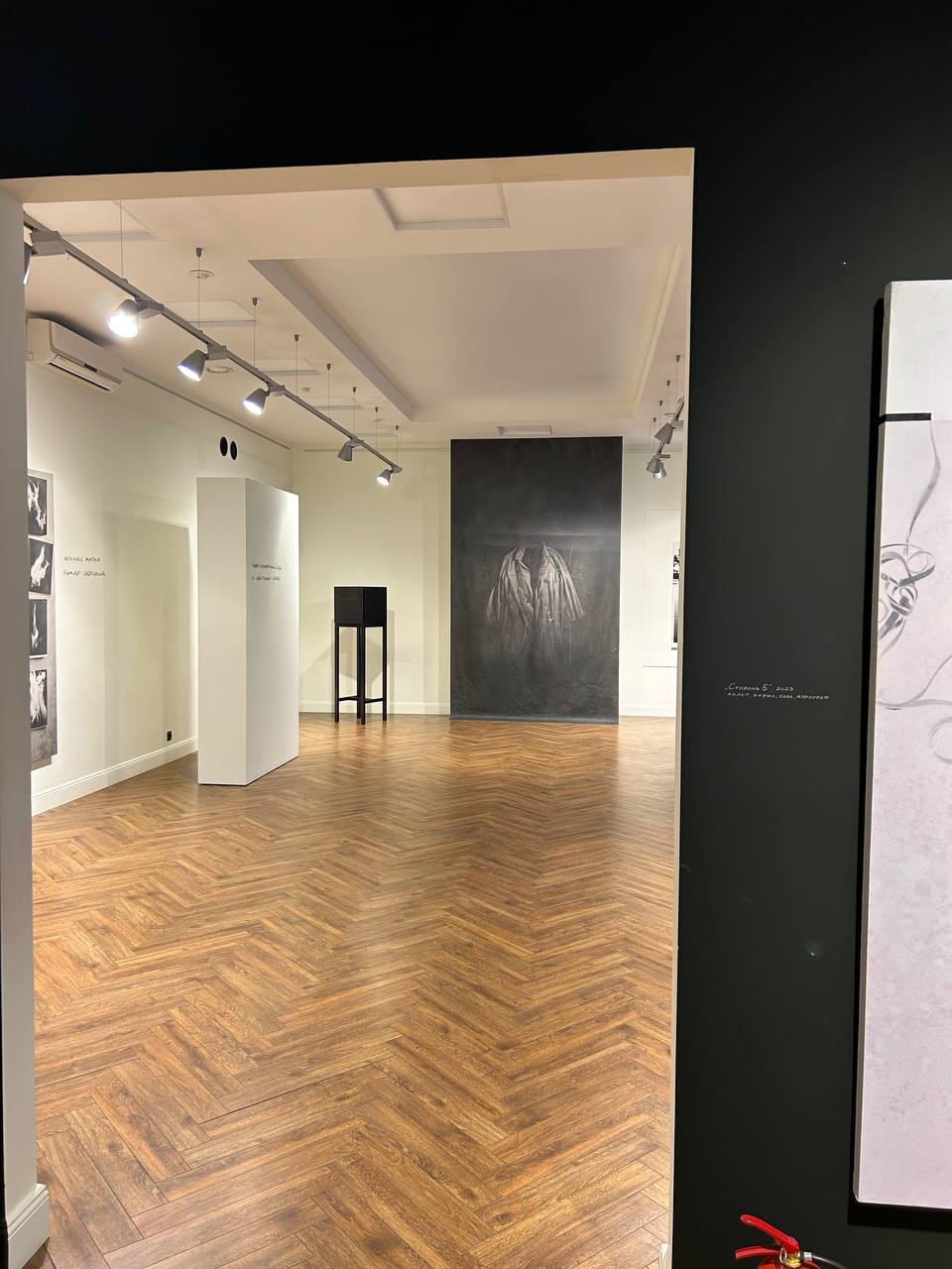 Выставка «Липовый цвет» в L.E. Gallery
