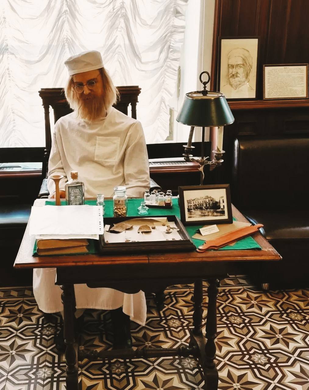 Концерт-карнавал в старинной аптеке