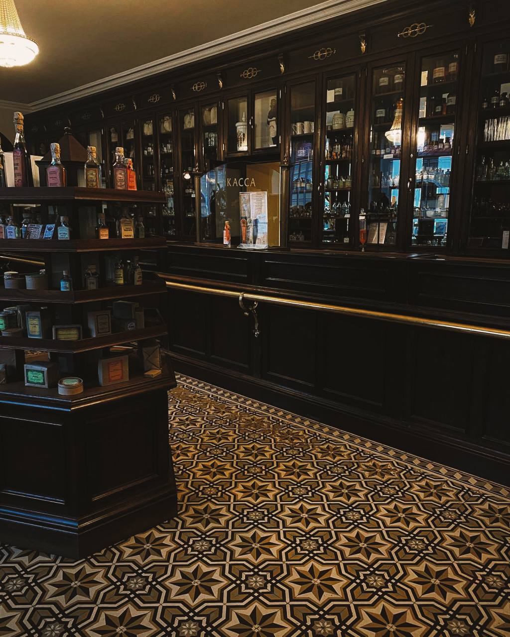 Концерт-карнавал в старинной аптеке