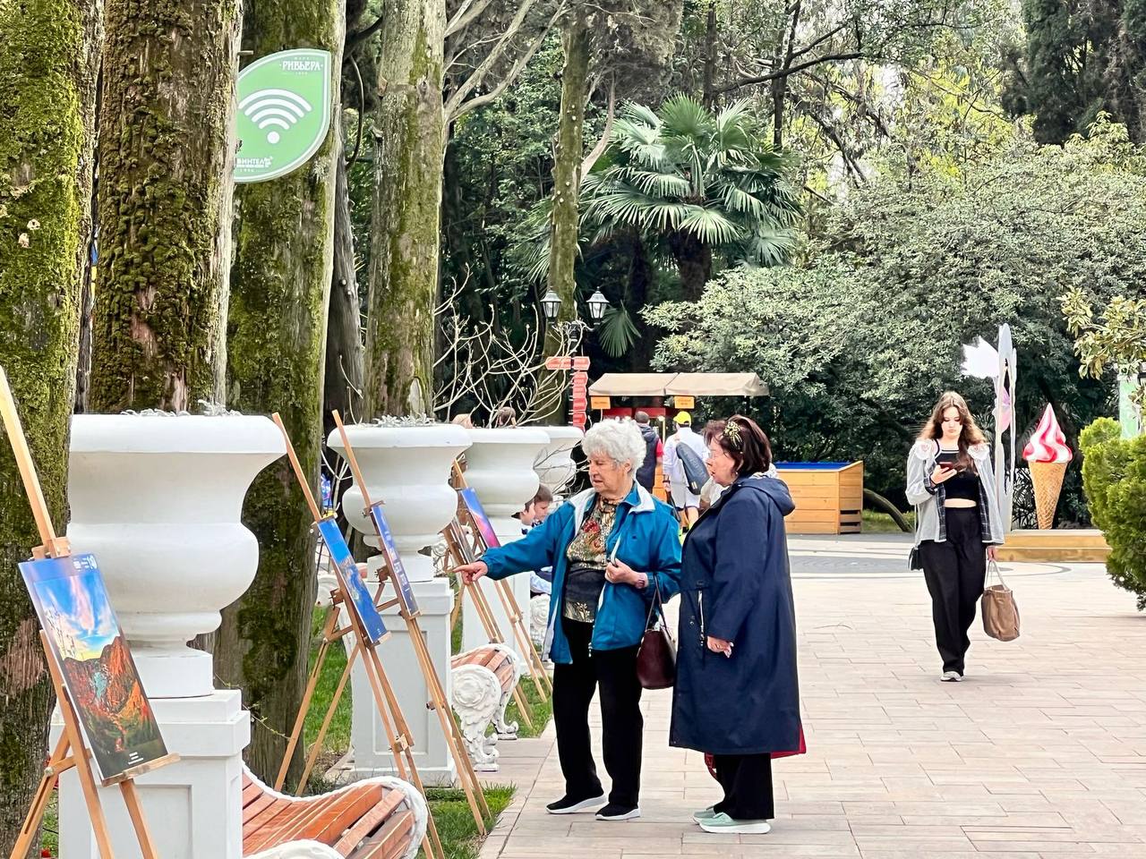 Фотовыставка в парке «Ривьера».