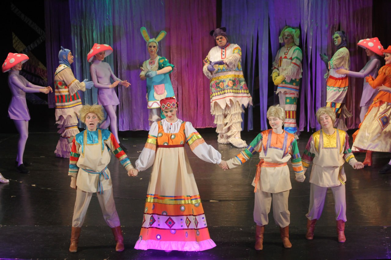 Два клёна, или Как Иванушка Бабу Ягу победил