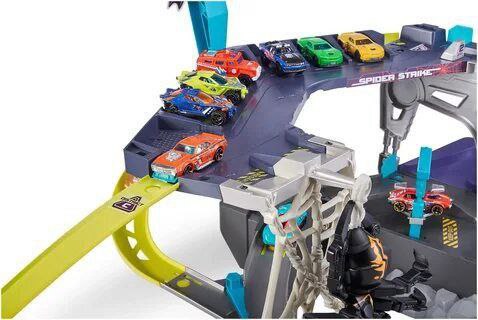 Игровая игротека с гоночными машинами