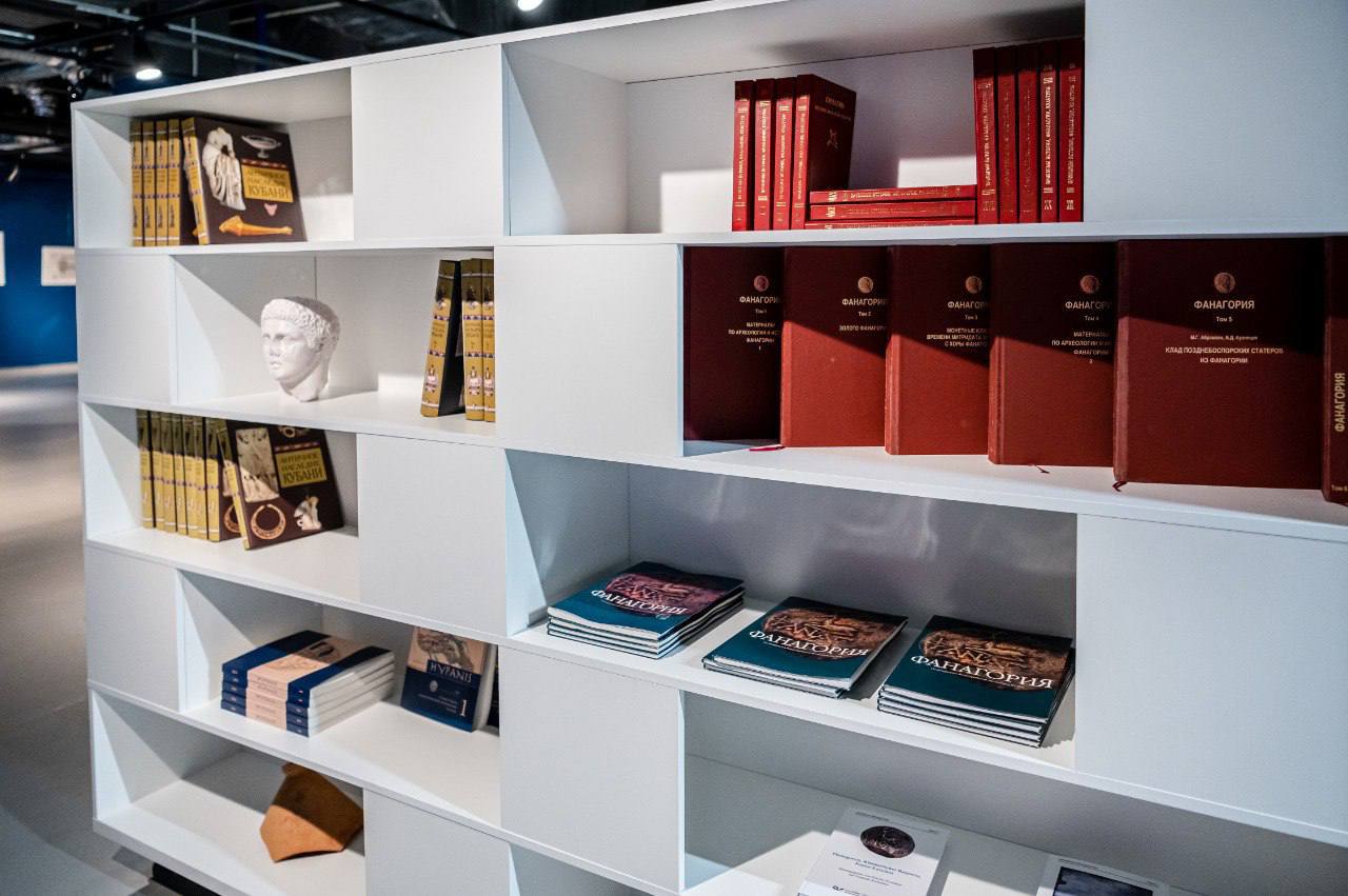 Бесплатный библио-коворкинг «Фанагория»