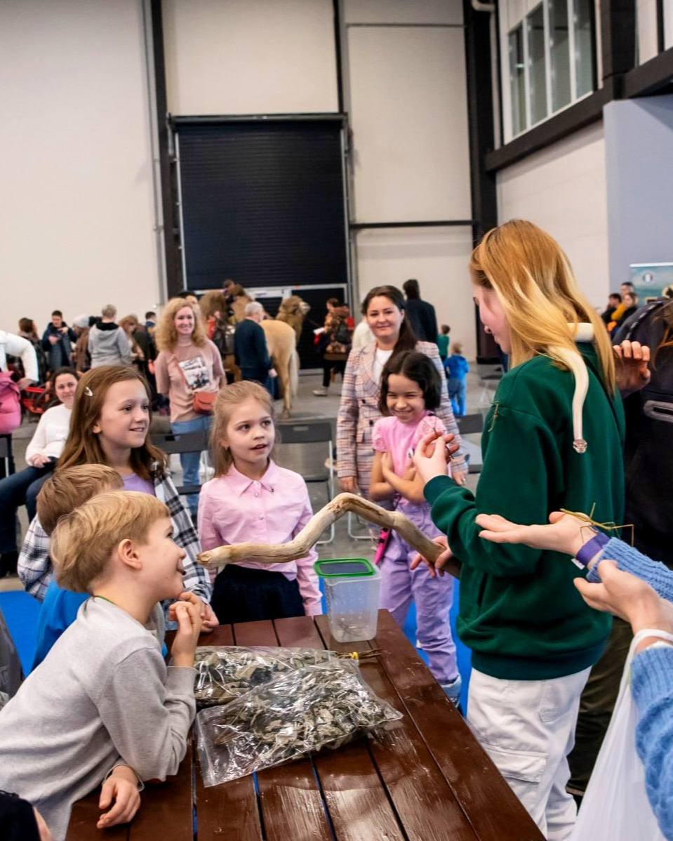 Большое зоошоу на Экспофоруме