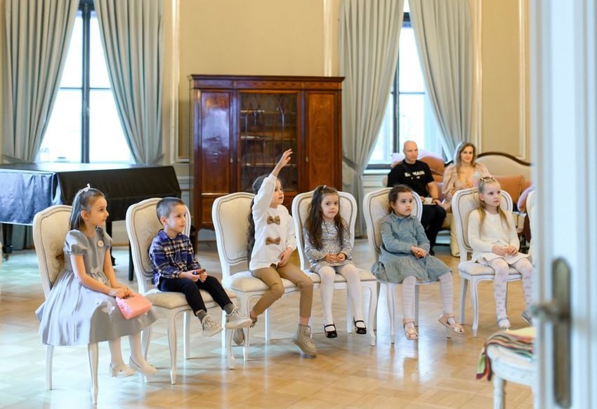 Концерт для самых маленьких. Знакомство с музыкой с первых месяцев