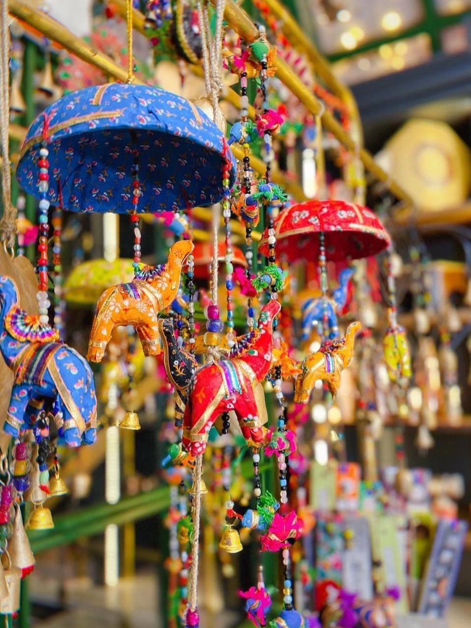 Индийский базар с товарами, едой и ароматами Востока