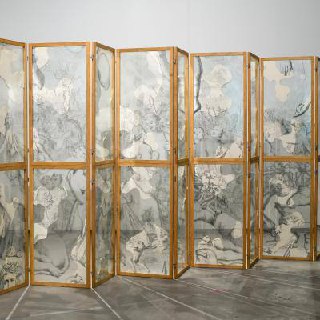 Лаборатория по экспериментам с фотографией