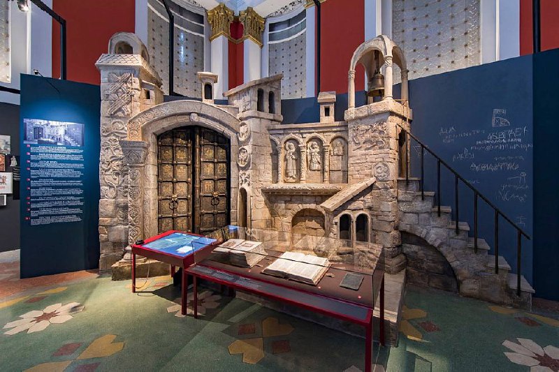 Тематическая экскурсия ко дню театра