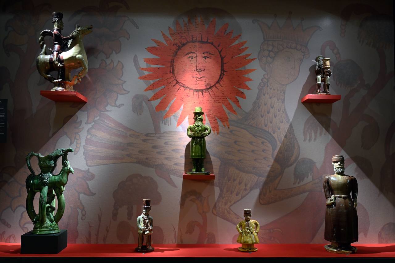 Выставка «Сказочные образы в русской керамике»