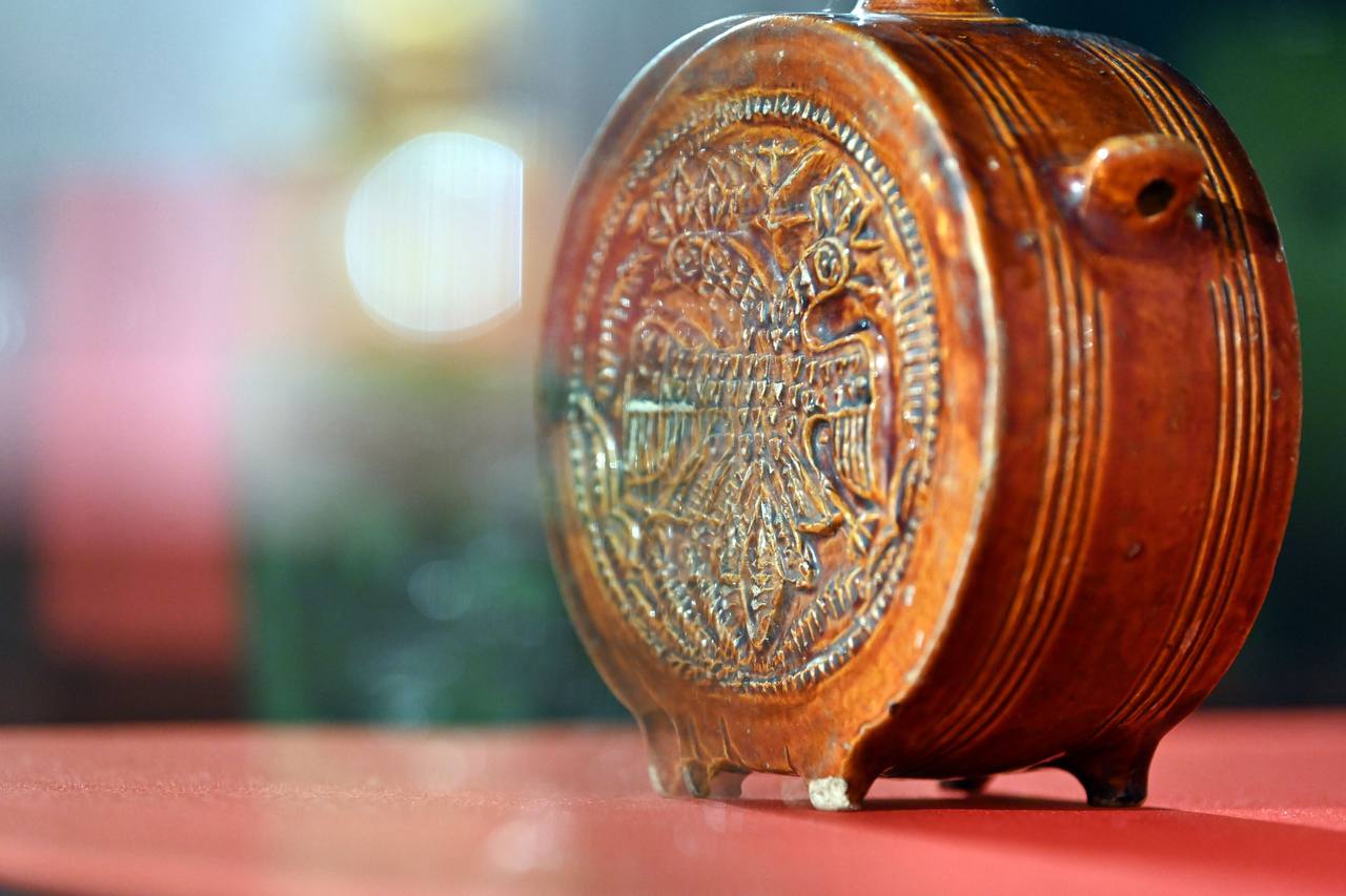 Выставка «Сказочные образы в русской керамике»