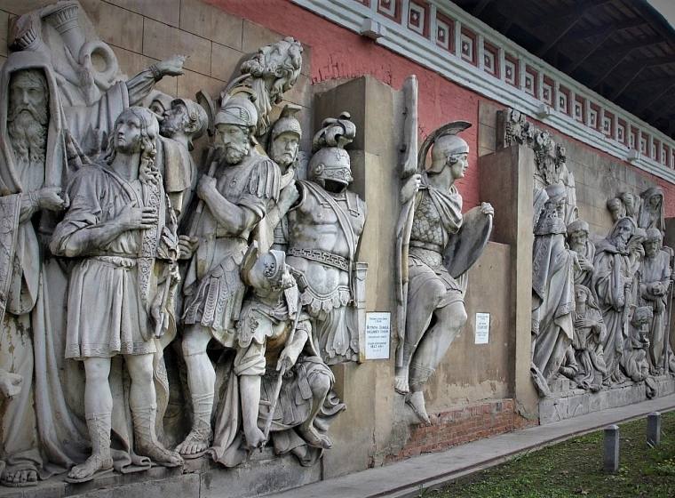 Донской монастырь и его легендарный Некрополь