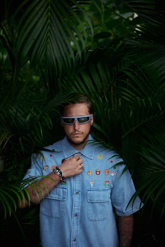 DECADANCE / ALEXEY UNION