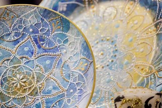 Мастер-класс по каллиграфии на хинди, индийские танцы и традиционный чай со слоном