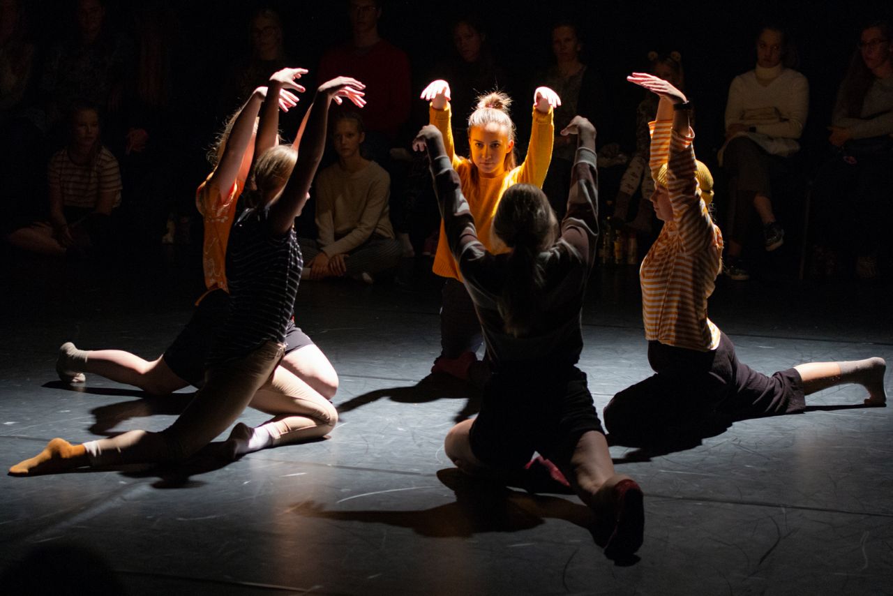 Мастер класс по сценическому движению