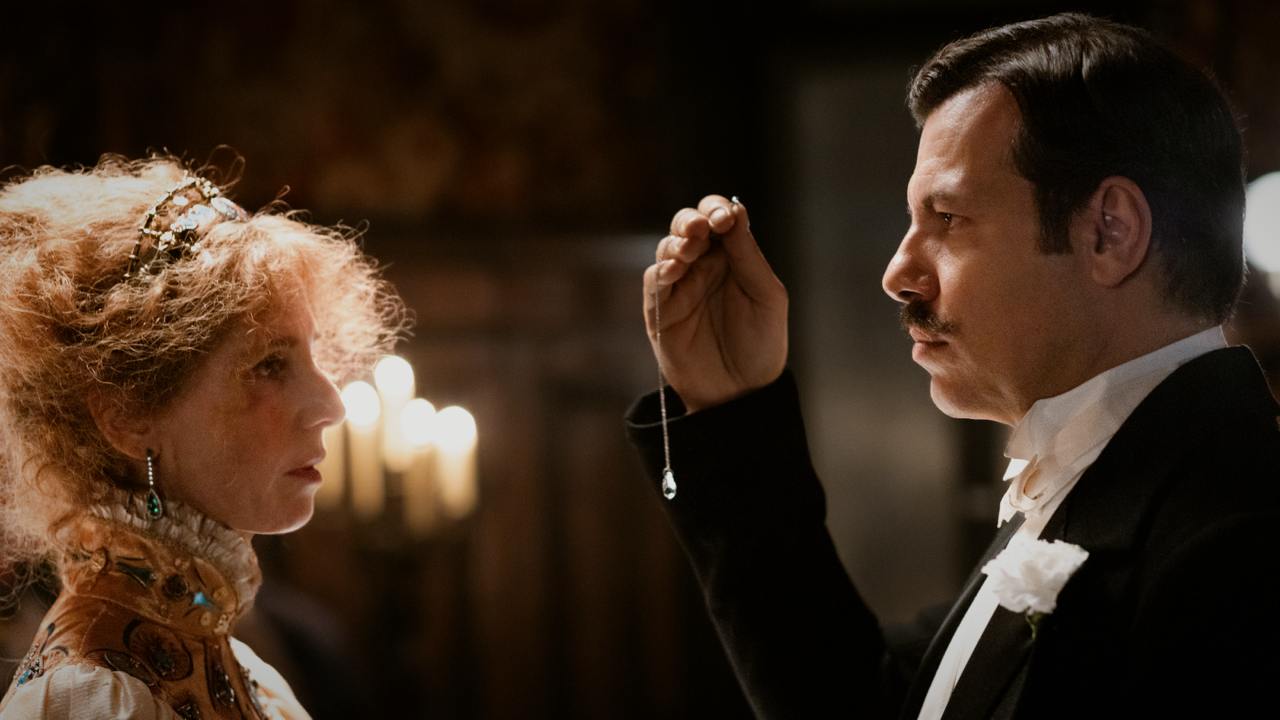 Премьера фильма «Божественная. Сара Бернар»