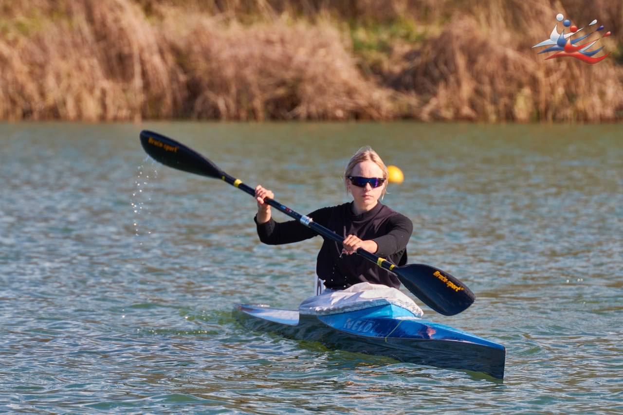 Состязания по гребле на байдарках и каноэ