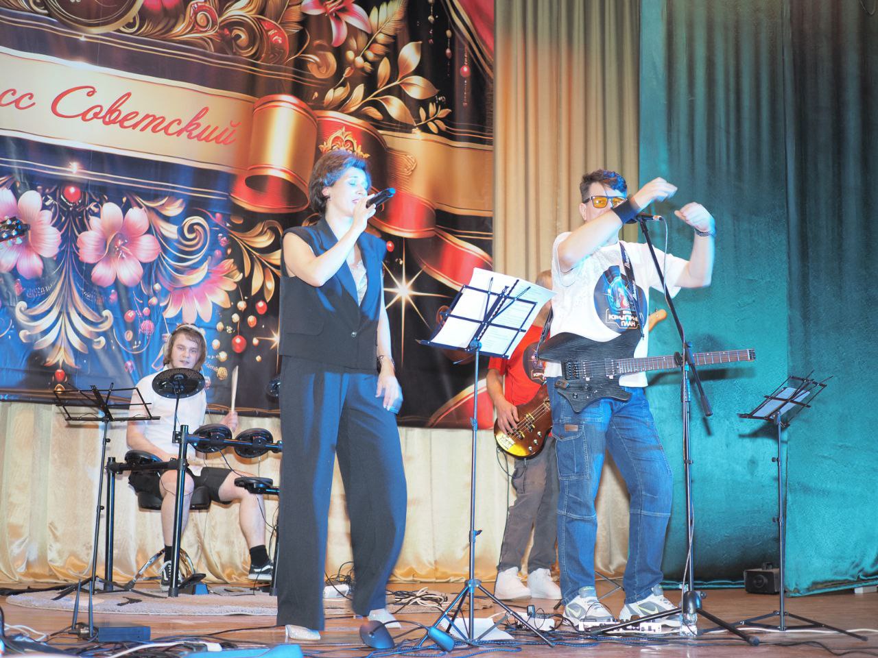 Кавер-группа "Крупный план"