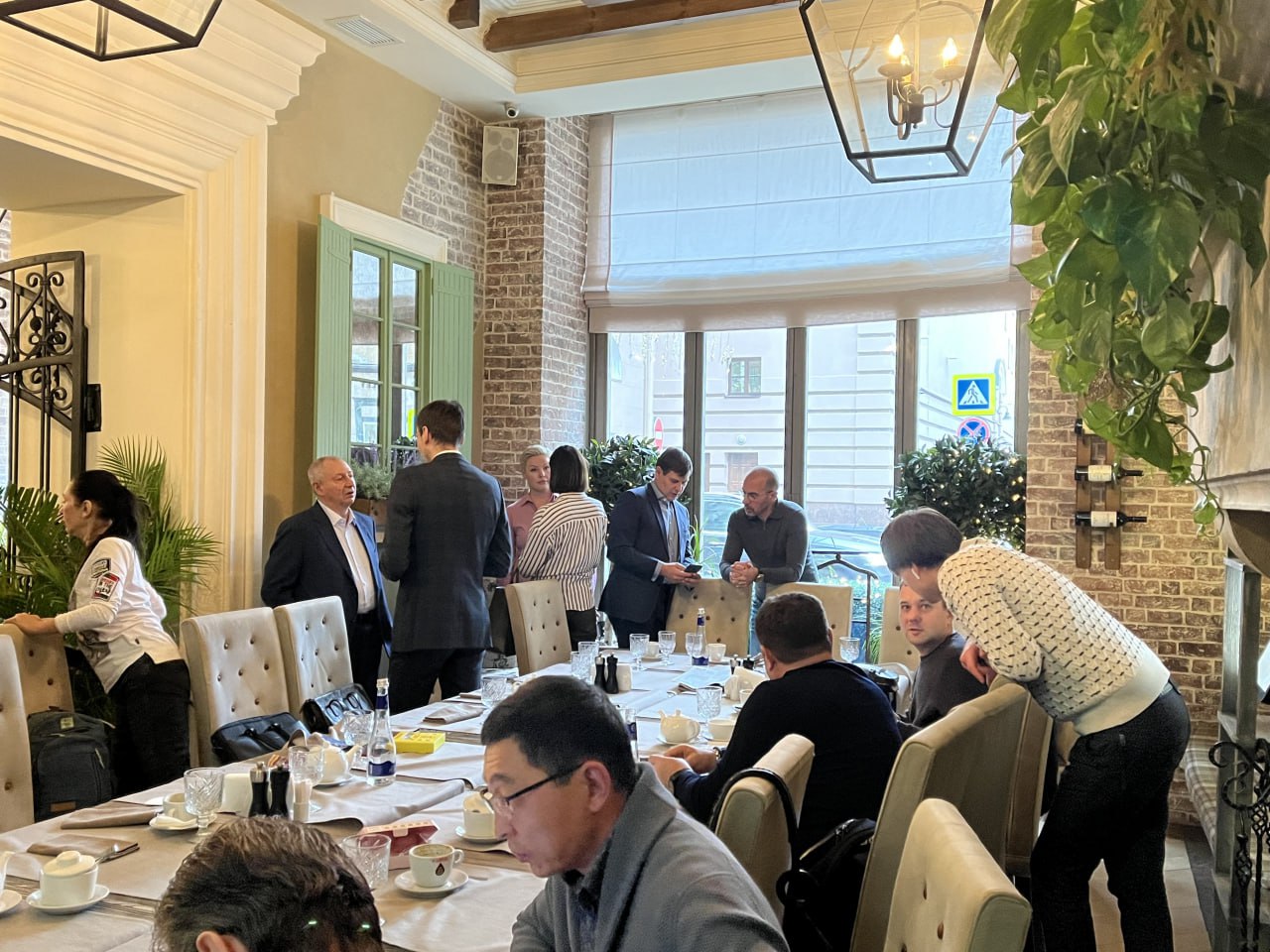 Инвестиционный бизнес-завтрак