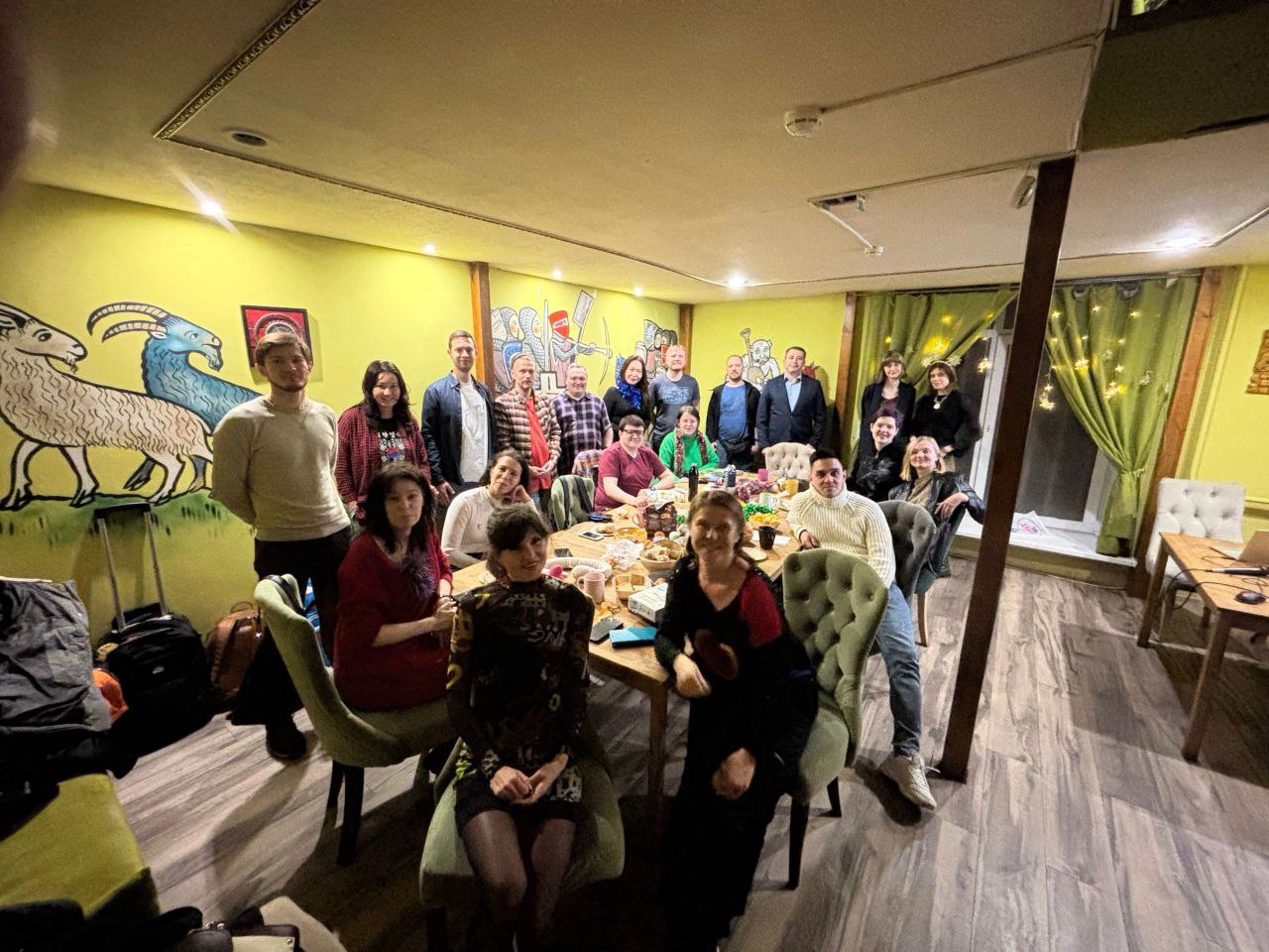 Караоке и настольные игры