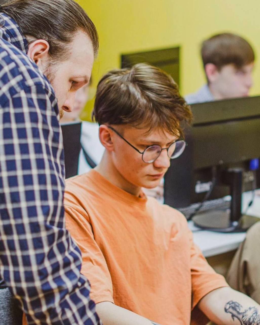 Графический дизайн с использованием нейросетей