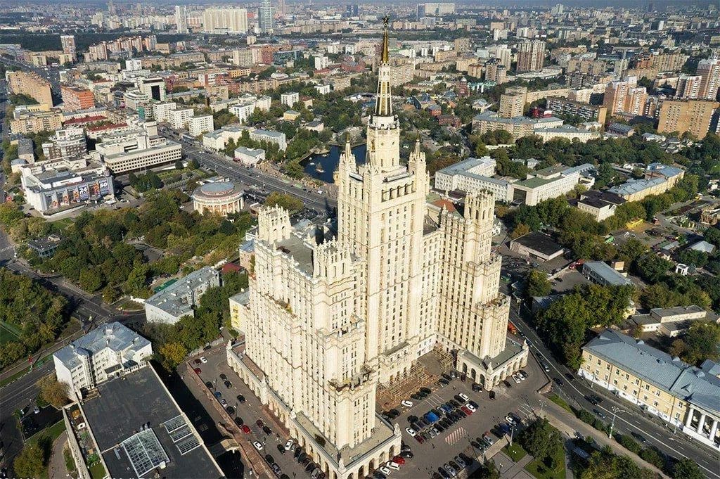 Семь сестер московских высоток
