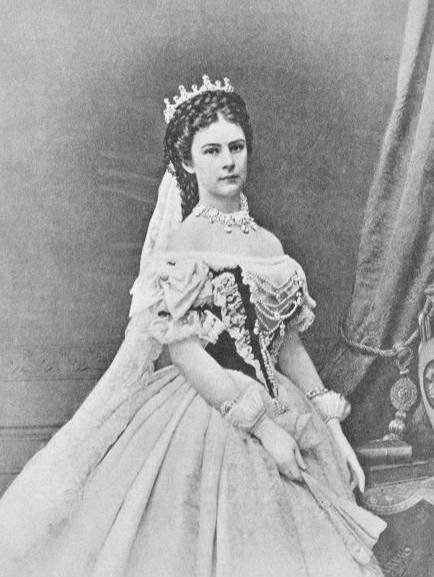 Баварская роза, или красота длиной в миф: какой была Елизавета Австрийская?