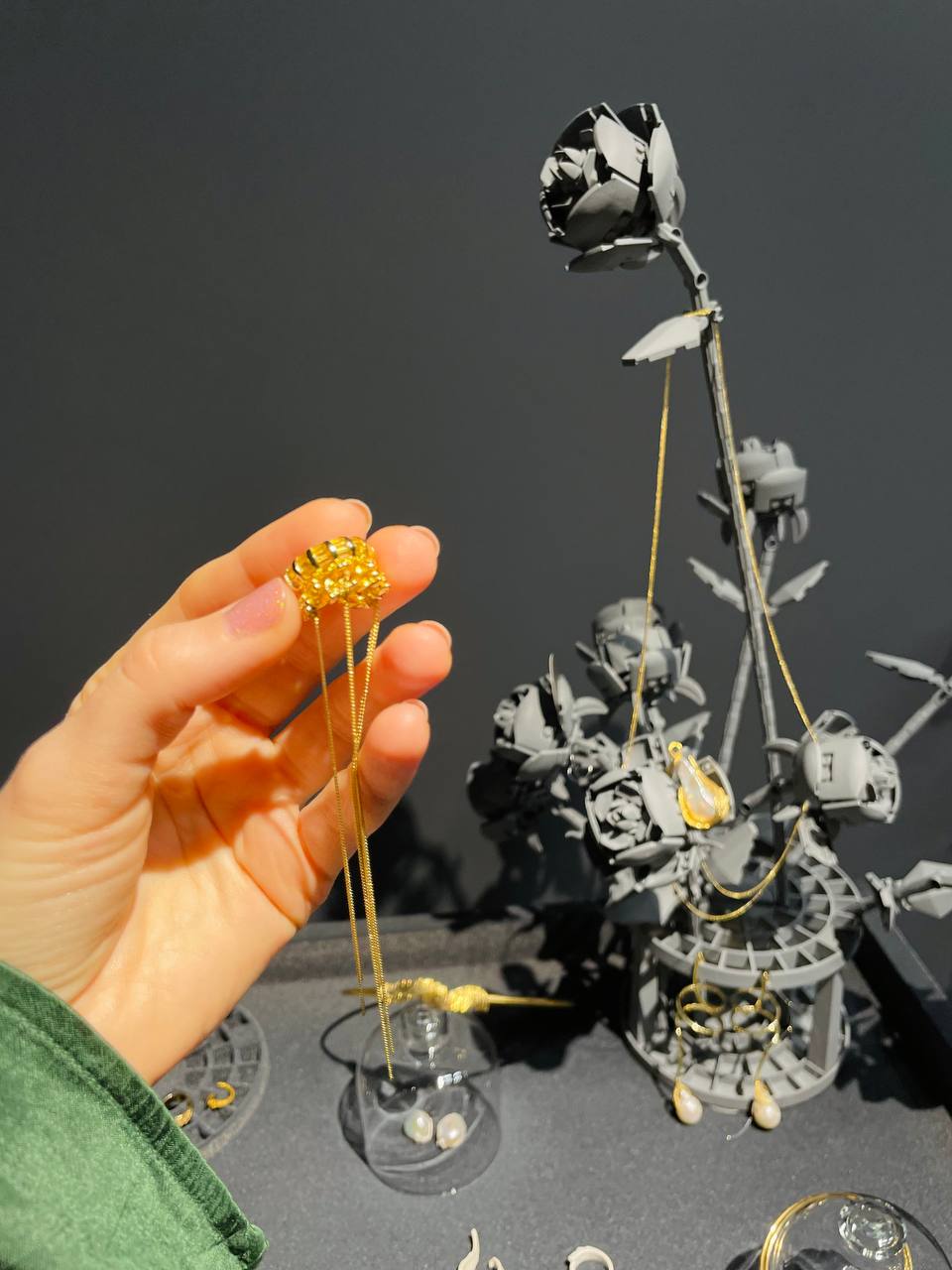 Коллаб Open You Gallery и нового кофено-ювелирного пространства Caviar