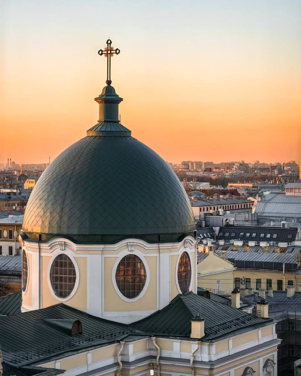 Весенний Петербург с высоты